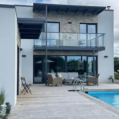 Villa Viimsi - Private Villa, Pool, Hot Tubs, Sauna, Near Tallinn Parnamae