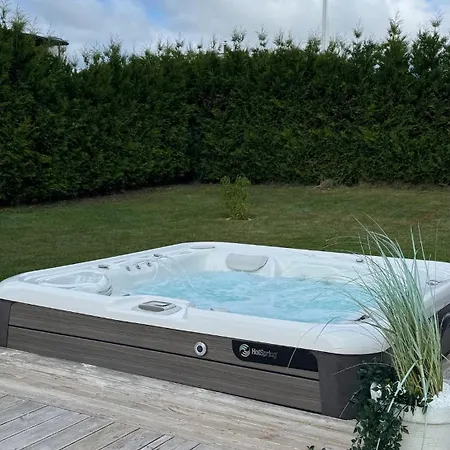Viimsi - Private Villa, Pool, Hot Tubs, Sauna, Near Tallinn Parnamae
