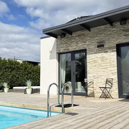 Villa Viimsi - Private Villa, Pool, Hot Tubs, Sauna, Near Tallinn *