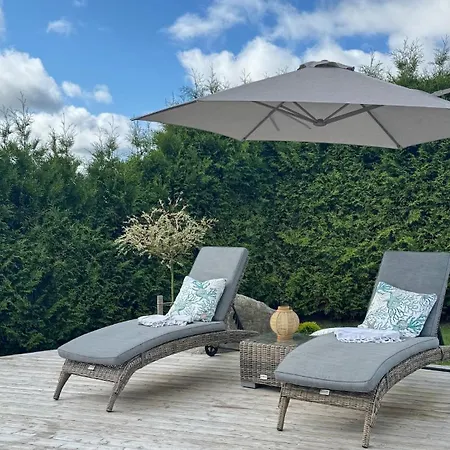 Villa Viimsi - Private Villa, Pool, Hot Tubs, Sauna, Near Tallinn *