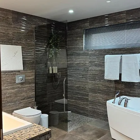 Viimsi - Private Villa, Pool, Hot Tubs, Sauna, Near Tallinn