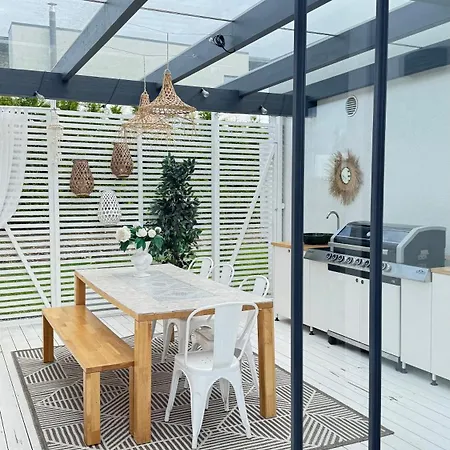 Viimsi - Private Villa, Pool, Hot Tubs, Sauna, Near Tallinn Villa *