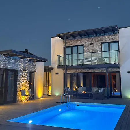 Viimsi - Private Villa, Pool, Hot Tubs, Sauna, Near Tallinn Villa *