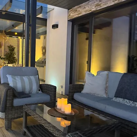 Viimsi - Private Villa, Pool, Hot Tubs, Sauna, Near Tallinn Villa *