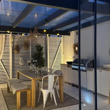 Viimsi - Private Villa, Pool, Hot Tubs, Sauna, Near Tallinn Villa *